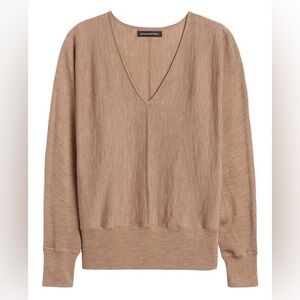 Banana Republic 100% Marino Wool Dolman Sleeves V-Neck Sweater Size Small Petite